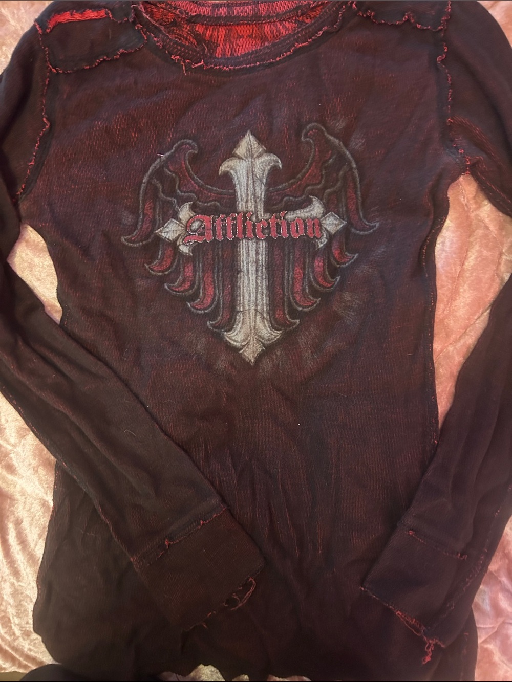 Affliction women’s reversible Black and Red Graphic Crewneck